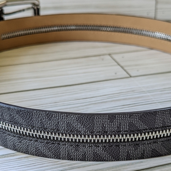 MICHAEL Michael Kors Black Monogram Zippered Belt Silver Tone Buckle Size Large - Picture 8 of 9